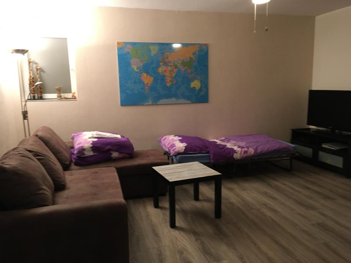 Ferienwohnung - Monteurwohnung Familie Houri Neupotz Exteriör bild