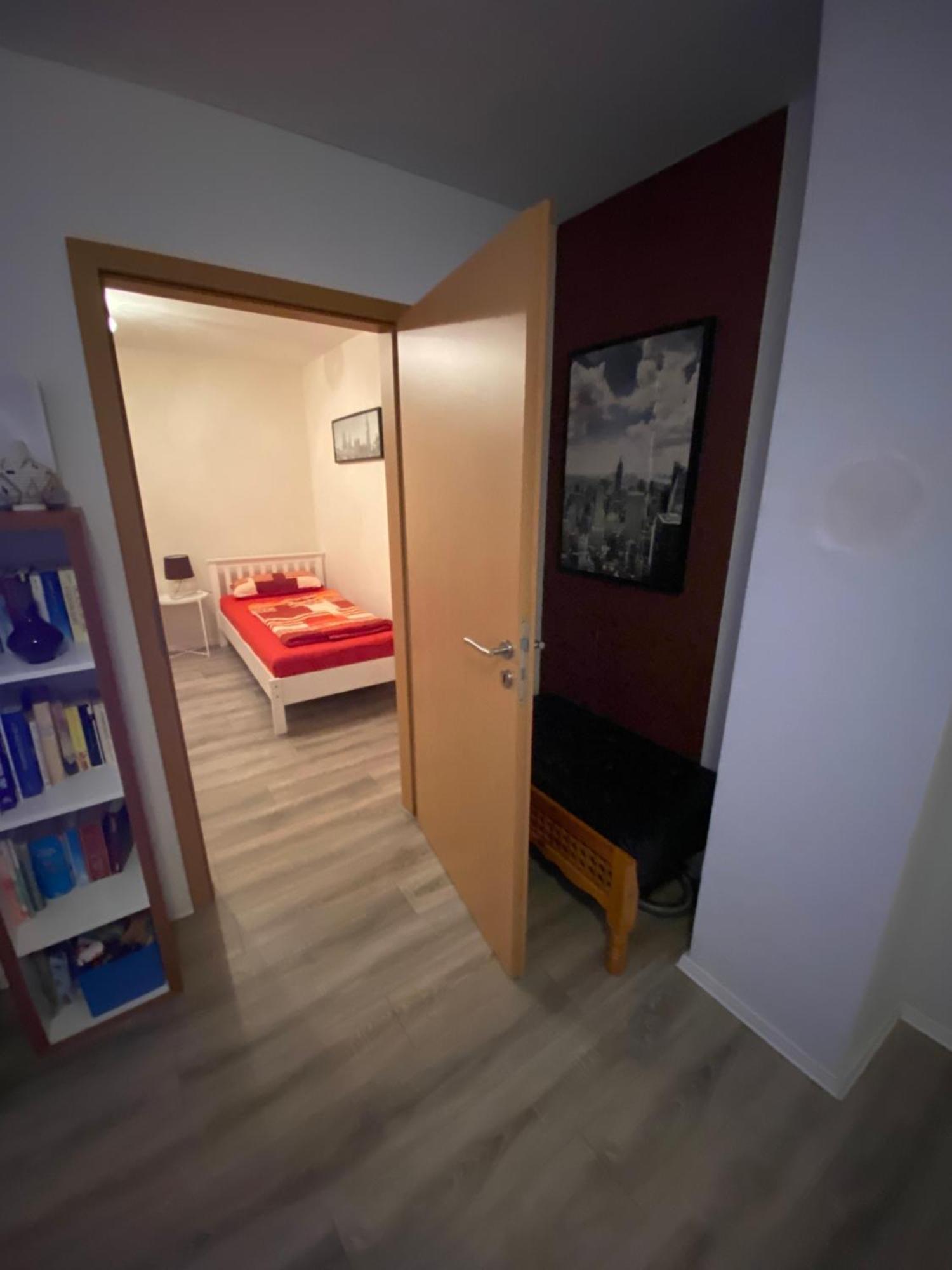 Ferienwohnung - Monteurwohnung Familie Houri Neupotz Exteriör bild